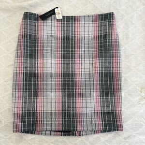 NWT Talbots Plaid Pencil Skirt - Pink, Black, and Gray SIZE 10P WOOL